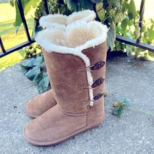 BearPaw size 7 women’s tall winter boots brown suede